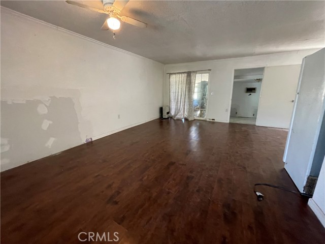 8031 Lake Street, Lower Lake CA: https://media.crmls.org/medias/5eaaea5c-d603-4a41-9c4f-3800bef4781e.jpg