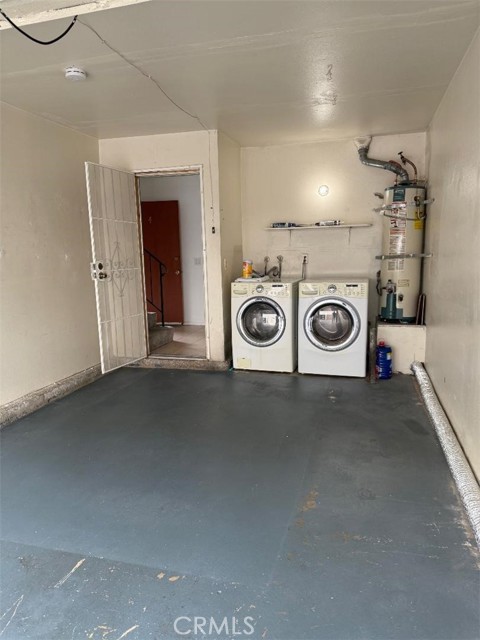 254 W Grove Street, Pomona CA: https://media.crmls.org/medias/5eab576b-e212-4752-b28f-ef7ea40d4806.jpg