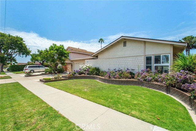 17367 Ash St, Fountain Valley, CA 92708