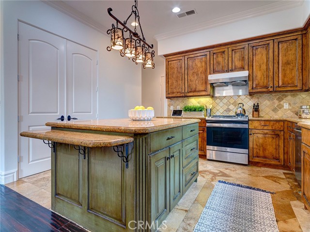 3925 Newton Street, Torrance, California 90505, 4 Bedrooms Bedrooms, ,5 BathroomsBathrooms,Residential,Sold,Newton,SB22173662