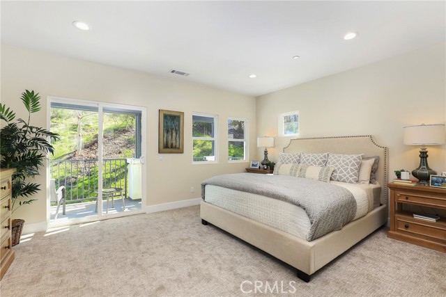 6 Oakmont Street, Phillips Ranch CA: https://media.crmls.org/medias/5eac4a04-e9b6-4a16-805e-f5064b46f921.jpg