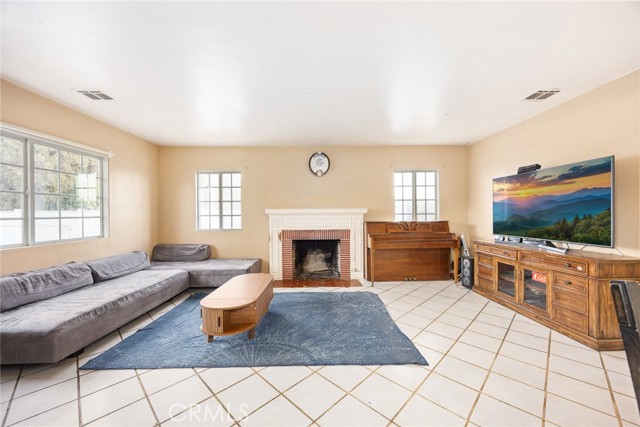 Detail Gallery Image 10 of 40 For 4847 Ardsley, Temple City,  CA 91780 - 2 Beds | 2 Baths