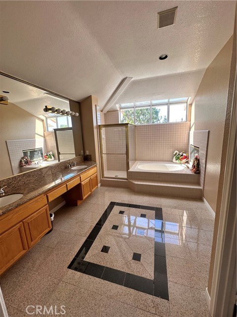 5342 Duke Drive, La Palma CA: https://media.crmls.org/medias/5eace921-9770-41e7-a654-84af7acf240c.jpg
