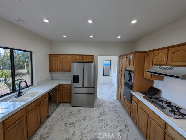 Detail Gallery Image 22 of 66 For 42057 Parkmont Dr, Quartz Hill,  CA 93536 - 5 Beds | 3 Baths