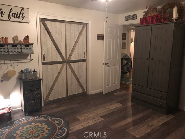 Detail Gallery Image 14 of 32 For 22818 Antelope Bld, Red Bluff,  CA 96080 - 7 Beds | 3 Baths