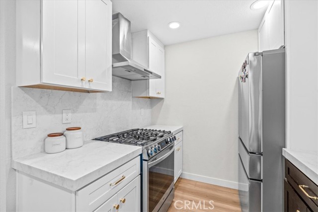 Detail Gallery Image 6 of 23 For 21324 Balsam Ln, Lake Forest,  CA 92630 - 2 Beds | 2 Baths