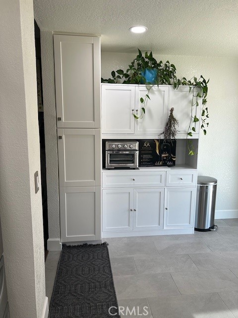 14241 Elizabeth Court, Fontana CA: https://media.crmls.org/medias/5eb0781f-3072-4ec0-868e-c6b91353f21f.jpg