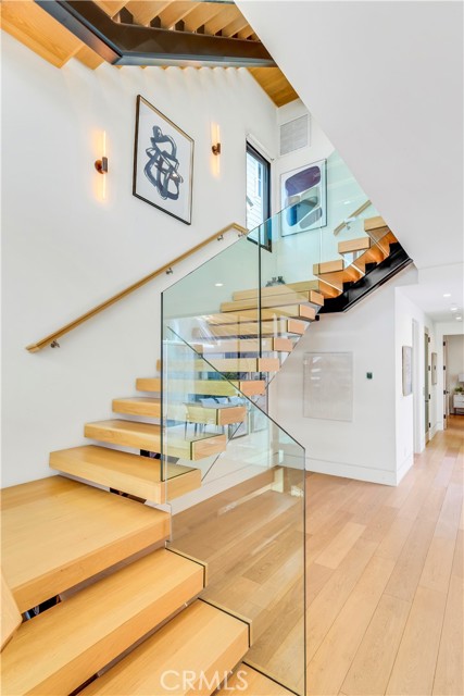 Detail Gallery Image 18 of 62 For 221 Heliotrope Ave, Corona Del Mar,  CA 92625 - 4 Beds | 5/1 Baths