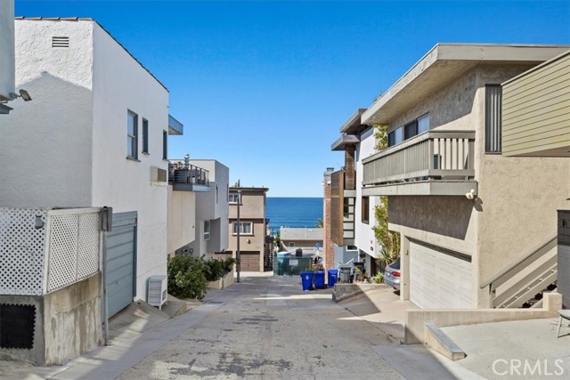 224 35th Street, Manhattan Beach, California 90266, ,Residential Income,For Sale,35th,SB24054208