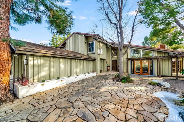 23216 Park Esperanza, Calabasas CA: https://media.crmls.org/medias/5eb1c818-e814-4ba5-804f-1fb6c9238060.jpg