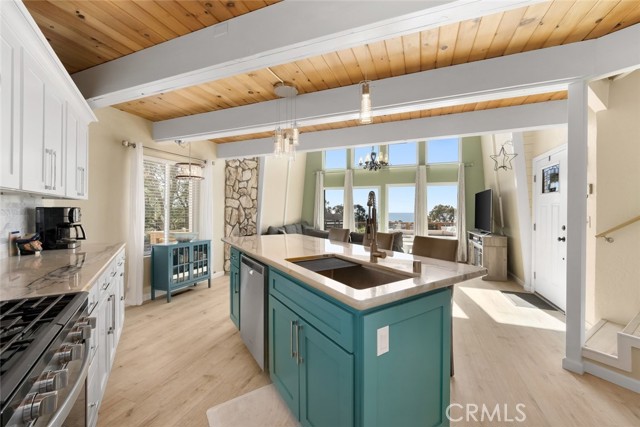 Detail Gallery Image 15 of 64 For 560 Canterbury, Cambria,  CA 93428 - 3 Beds | 2 Baths