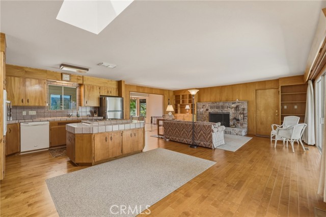 Detail Gallery Image 2 of 51 For 2527 Dessie, Lakeport,  CA 95453 - 4 Beds | 2/1 Baths