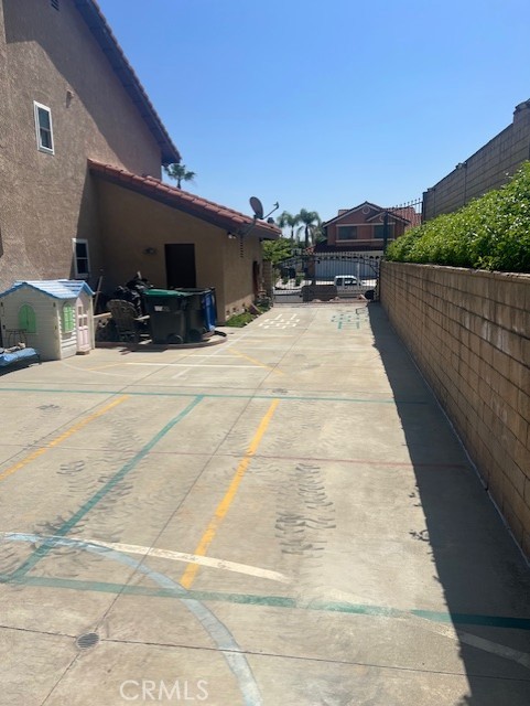 Detail Gallery Image 7 of 10 For 2416 Patriot, Corona,  CA 92882 - 3 Beds | 2/1 Baths