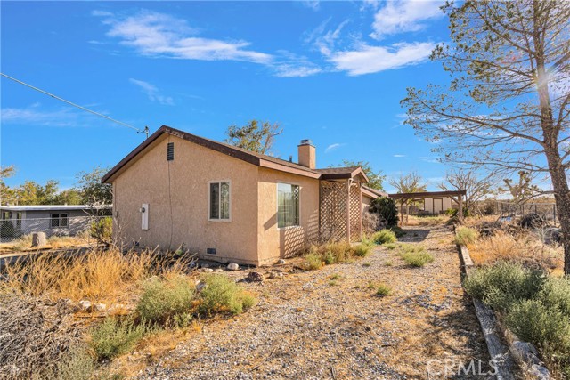 Detail Gallery Image 2 of 43 For 9405 Mesa Rd, Lucerne Valley,  CA 92356 - 2 Beds | 2 Baths