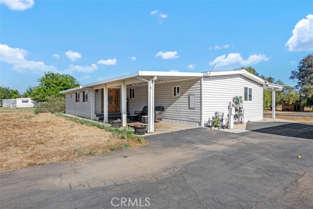 33075 Grand Avenue, Winchester CA: https://media.crmls.org/medias/5eb4d7ed-8e89-4d7e-8d73-75a891ffeb76.jpg