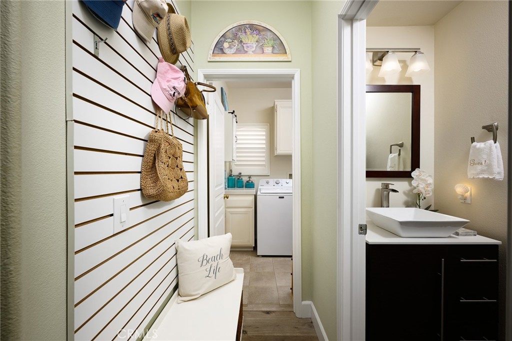 MLS #OC25145732 img 14