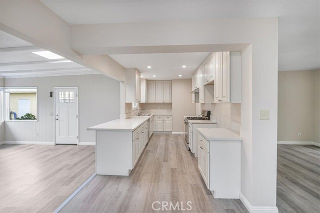 2216 Canehill Avenue, Long Beach CA: https://media.crmls.org/medias/5eb5d855-4965-4bd9-adb2-826560d72e0b.jpg
