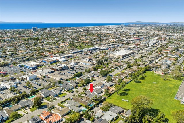 Detail Gallery Image 33 of 35 For 450 Cabrillo, Costa Mesa,  CA 92627 - 4 Beds | 3/1 Baths