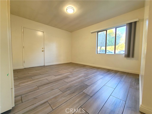 Detail Gallery Image 4 of 10 For 10932 Evans St, Loma Linda,  CA 92354 - 1 Beds | 1 Baths