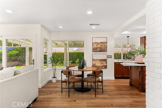 719 S Goldfinch Way, Anaheim Hills CA: https://media.crmls.org/medias/5eb72669-37c5-4cd3-b2db-077dc10052b2.jpg