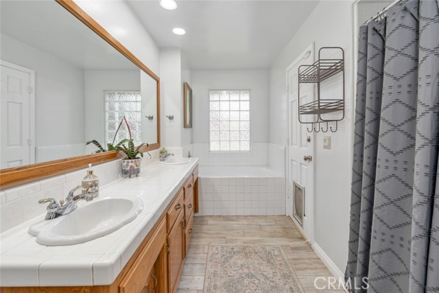 Detail Gallery Image 22 of 55 For 9110 Oak Hills Ave, Bakersfield,  CA 93312 - 4 Beds | 2 Baths