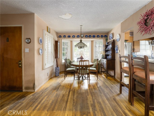 Detail Gallery Image 2 of 8 For 329 East Maple Avenue, El Segundo,  CA 90245 - 3 Beds | 2 Baths