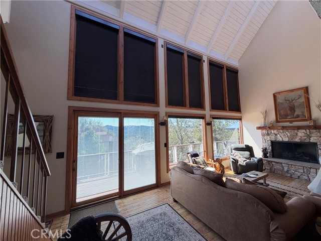 27647 Matterhorn Drive, Lake Arrowhead, CA 92352