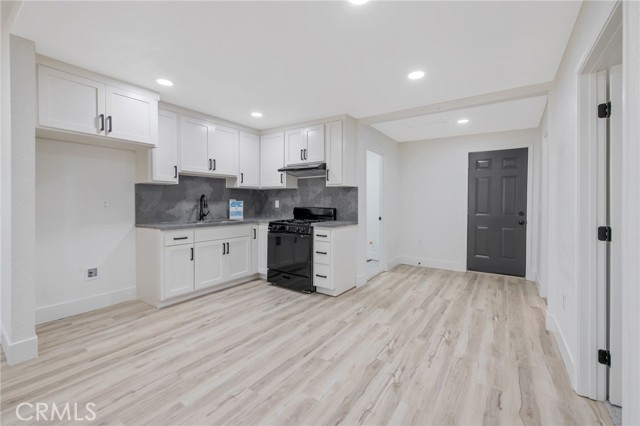 Detail Gallery Image 11 of 31 For 12423 407 Ave, Cutler,  CA 93615 - 2 Beds | 1 Baths