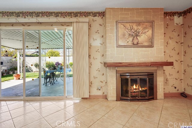 2433 Burlingham Place photo 6