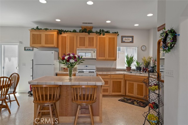 Detail Gallery Image 11 of 29 For 1423 Yosemite Dr, Chico,  CA 95928 - 3 Beds | 2 Baths