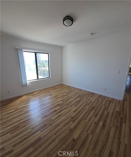 Detail Gallery Image 4 of 9 For 14610 Erwin St #304,  Van Nuys,  CA 91411 - 2 Beds | 2 Baths