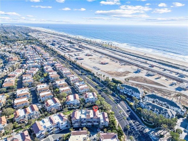 Detail Gallery Image 44 of 52 For 19398 Peachtree Ln, Huntington Beach,  CA 92648 - 2 Beds | 2/1 Baths