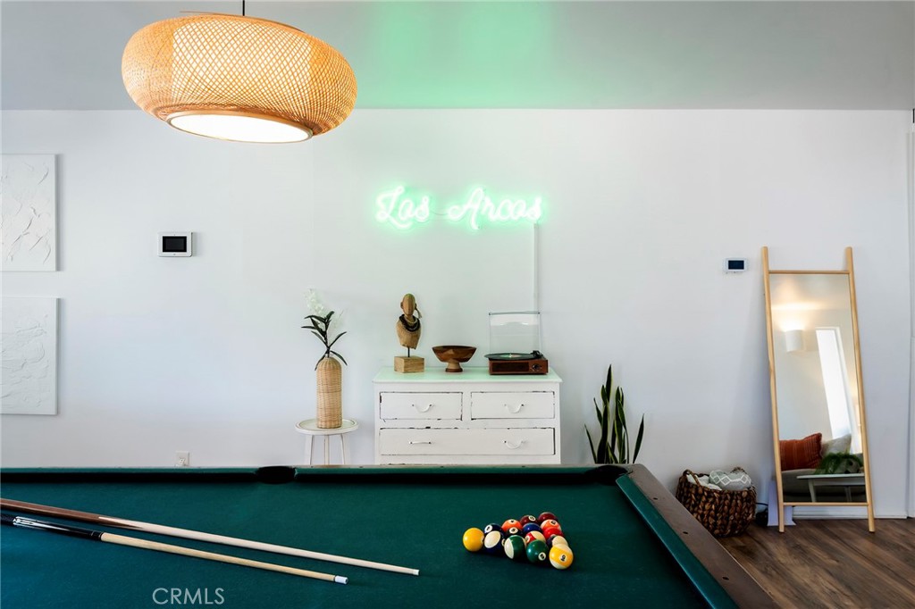 https://media.crmls.org/medias/5ebd3204-cb0d-4f18-bc6a-cde2f9287e78.jpg?preset=X-Large