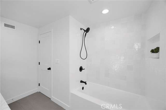 Image 38 of 60 For 21032 Shepherd