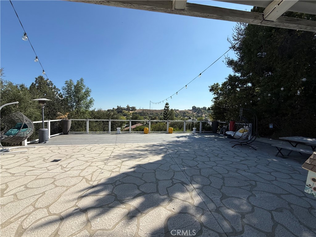 https://media.crmls.org/medias/5ebe65a8-f1be-44f8-8408-cb95bab23217.jpg?preset=X-Large