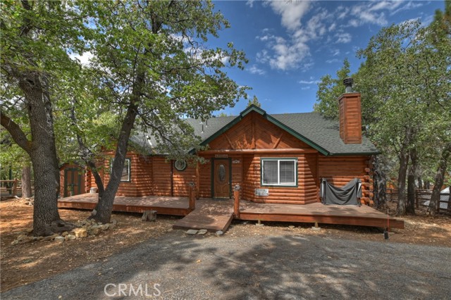 Detail Gallery Image 2 of 31 For 1394 La Crescenta Dr, Big Bear City,  CA 92314 - 3 Beds | 2 Baths