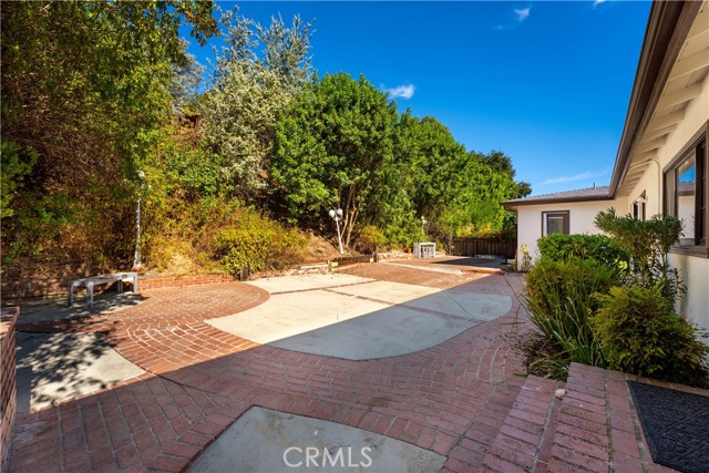 Detail Gallery Image 31 of 34 For 22477 Liberty Bell Rd, Calabasas,  CA 91302 - 4 Beds | 3/1 Baths