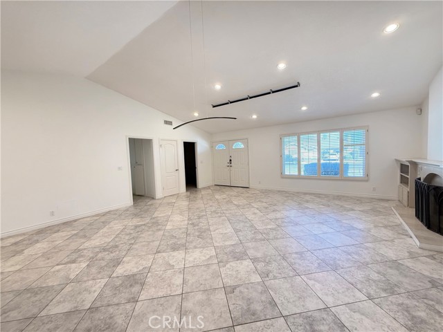 Detail Gallery Image 5 of 31 For 2123 Earnshaw Dr, Placentia,  CA 92870 - 4 Beds | 2 Baths