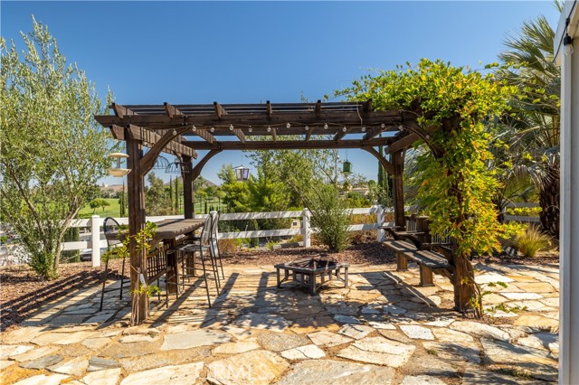22831 Skylink Drive, Canyon Lake CA: https://media.crmls.org/medias/5ebf9ce3-b245-4ef5-9489-0be24ccb5c67.jpg