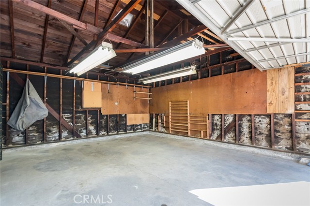 Detail Gallery Image 25 of 31 For 10515 Lanark, Sun Valley,  CA 91352 - 3 Beds | 1 Baths