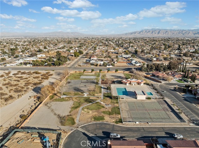 Detail Gallery Image 9 of 39 For 10395 Shahaptain Ave, Hesperia,  CA 92345 - 3 Beds | 2 Baths