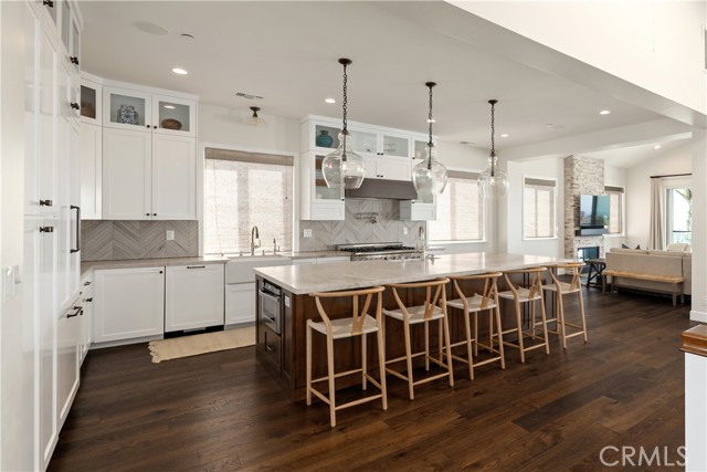 550 Helberta Avenue, Redondo Beach, California 90277, 5 Bedrooms Bedrooms, ,3 BathroomsBathrooms,Residential,Sold,Helberta,SB21204332