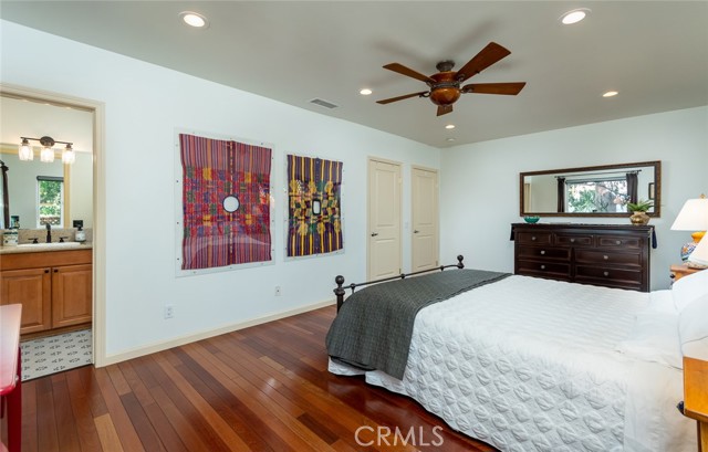 Detail Gallery Image 24 of 58 For 1404 Corona Dr, Glendale,  CA 91205 - 4 Beds | 2/1 Baths