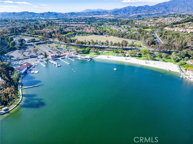 24102 Castilla Lane, Mission Viejo CA: https://media.crmls.org/medias/5ec19018-8326-4481-b831-7f90712ca05b.jpg