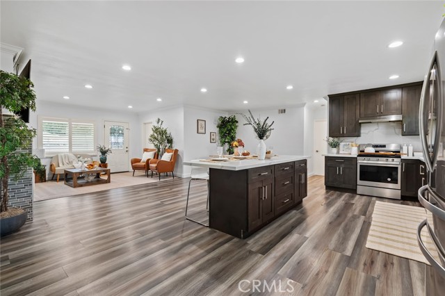 10072 Roselee Drive, Garden Grove CA: https://media.crmls.org/medias/5ec1ad90-d18a-4350-96cb-e4bd9799aadb.jpg