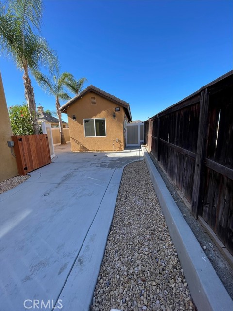 Detail Gallery Image 12 of 13 For 16848 Hidden Trails Ln, Riverside,  CA 92503 - 2 Beds | 2 Baths