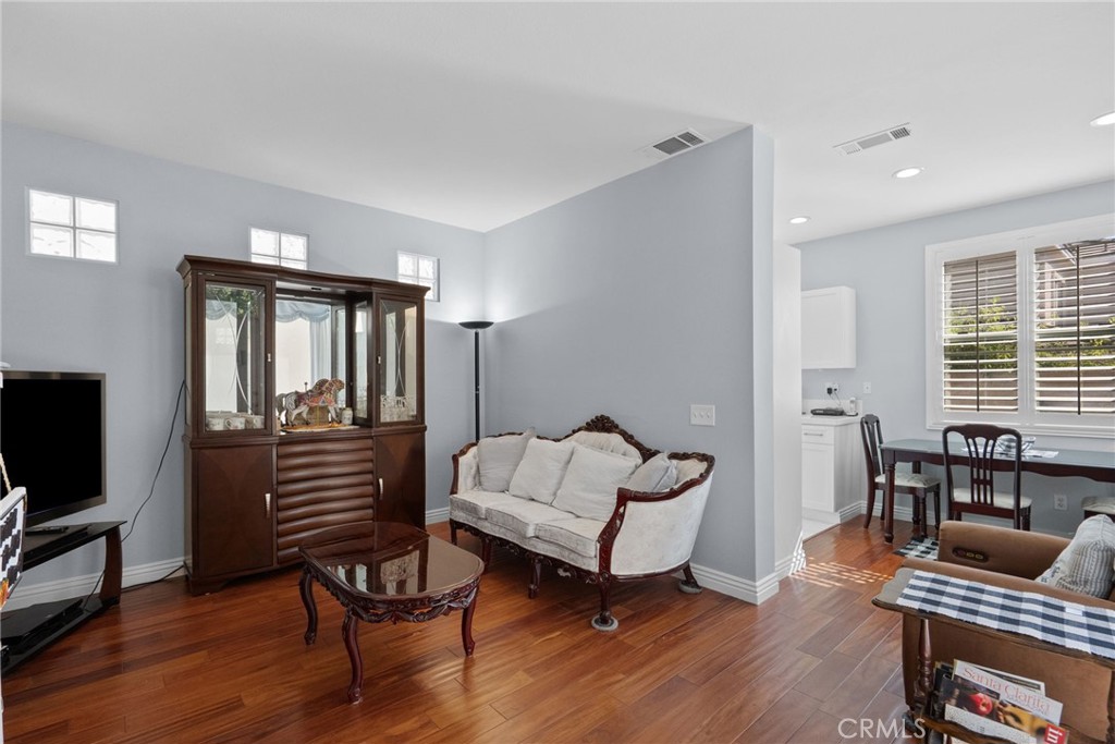 MLS #SR25249362 image #4