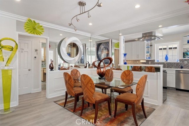 Detail Gallery Image 13 of 34 For 2774 Sawtelle Bld, Los Angeles,  CA 90064 - 3 Beds | 3 Baths