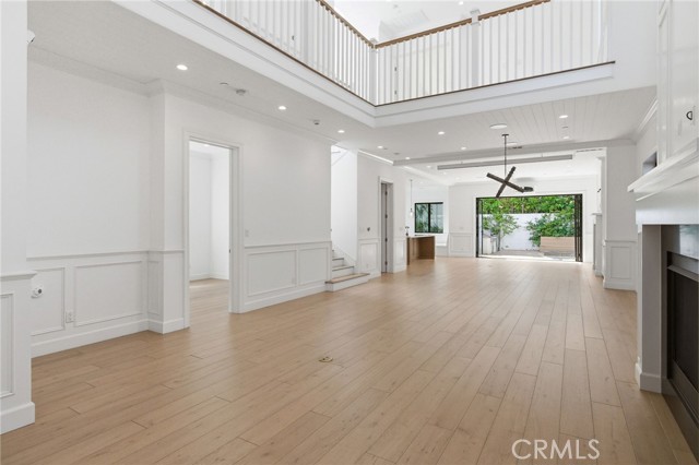 Detail Gallery Image 4 of 59 For 1405 Oak Ave, Manhattan Beach,  CA 90266 - 4 Beds | 4/1 Baths