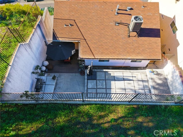 Detail Gallery Image 41 of 46 For 1832 Redcliff St, Los Angeles,  CA 90026 - 3 Beds | 3 Baths